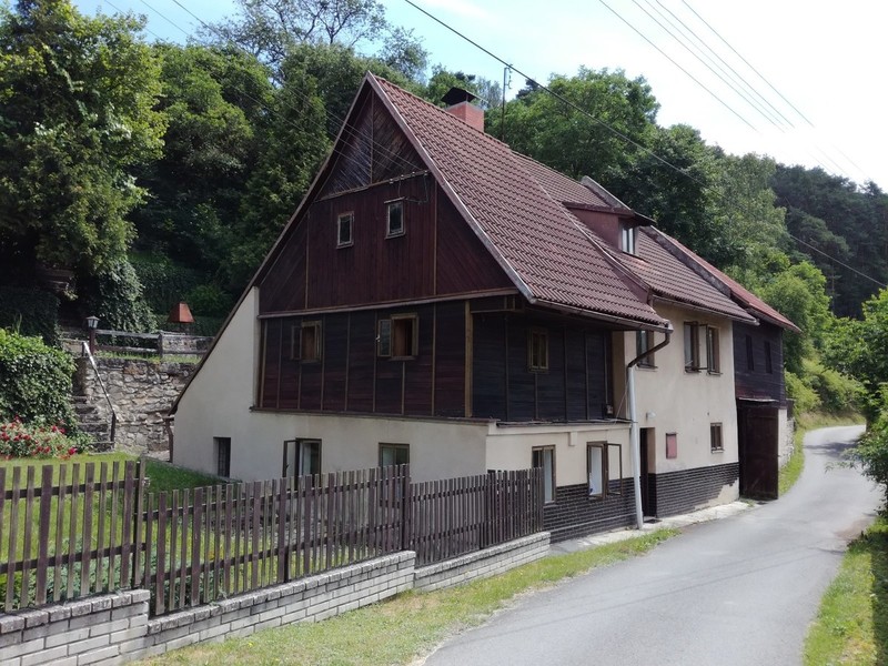 Prodej Tuhaň