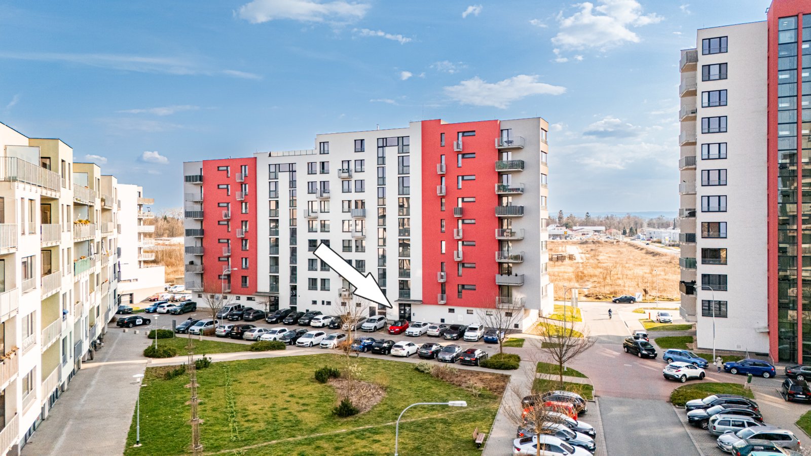 Pronájem novostavby zděného bytu 3+kk s terasou a krytým parkovacím stáním