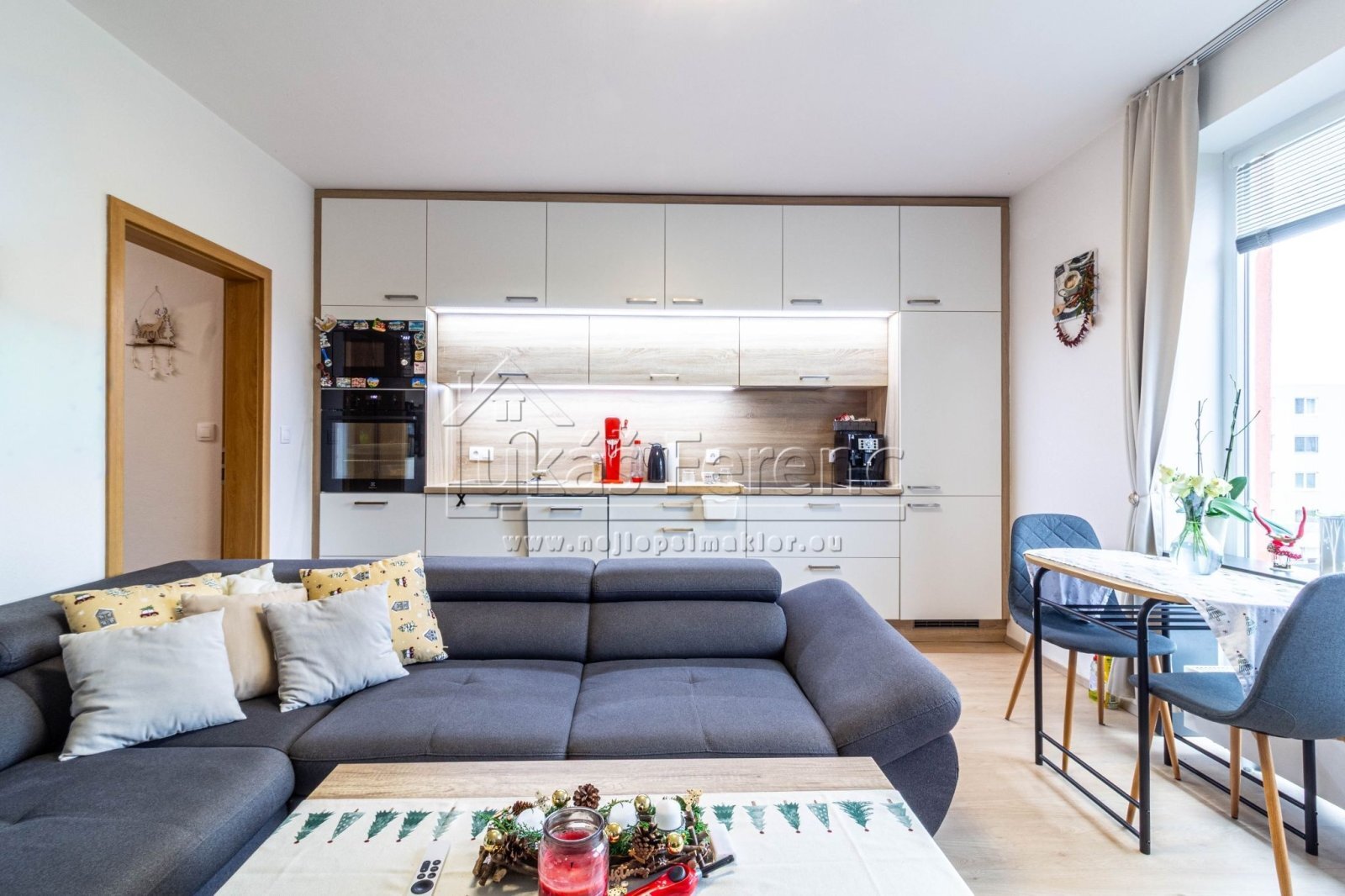 Pronájem, byt 2+kk, 48 m², balkón a garážové stání, ul. Pšeničná, Hostivice (Pets Friendly)