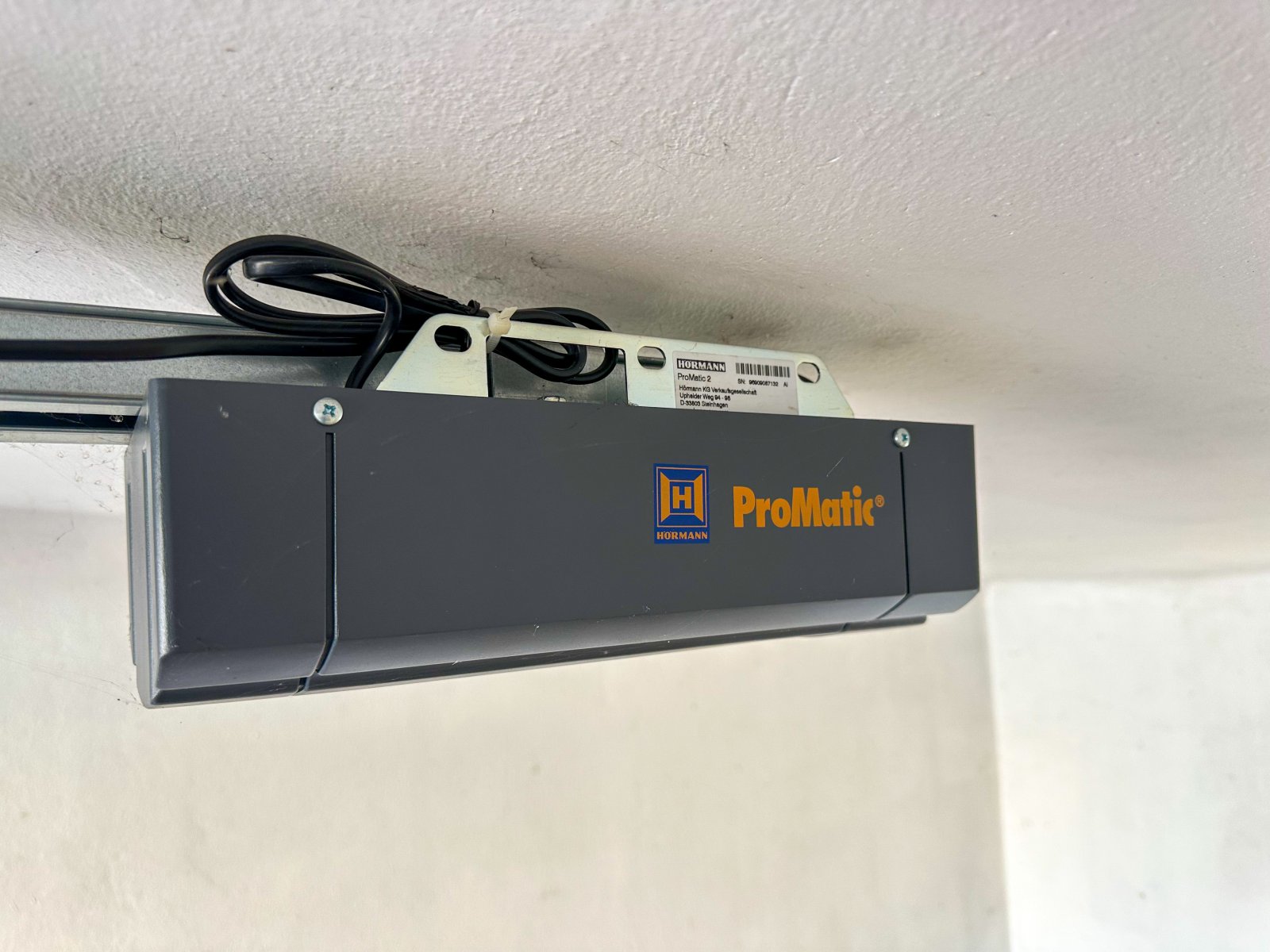 Rezervace: Garáž, elektrická vrata - Trutnov - Horní Staré Město