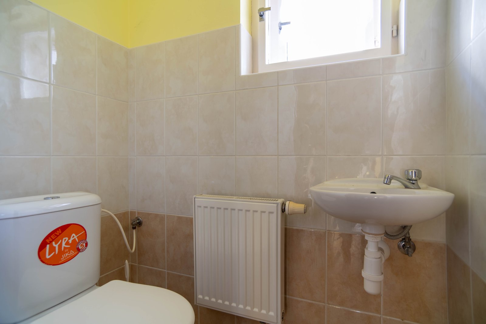 Rodinný dům se 3 bytovými jednotkami, 2x Garáž a zahrada – Úpice, ulice A. Bunzla