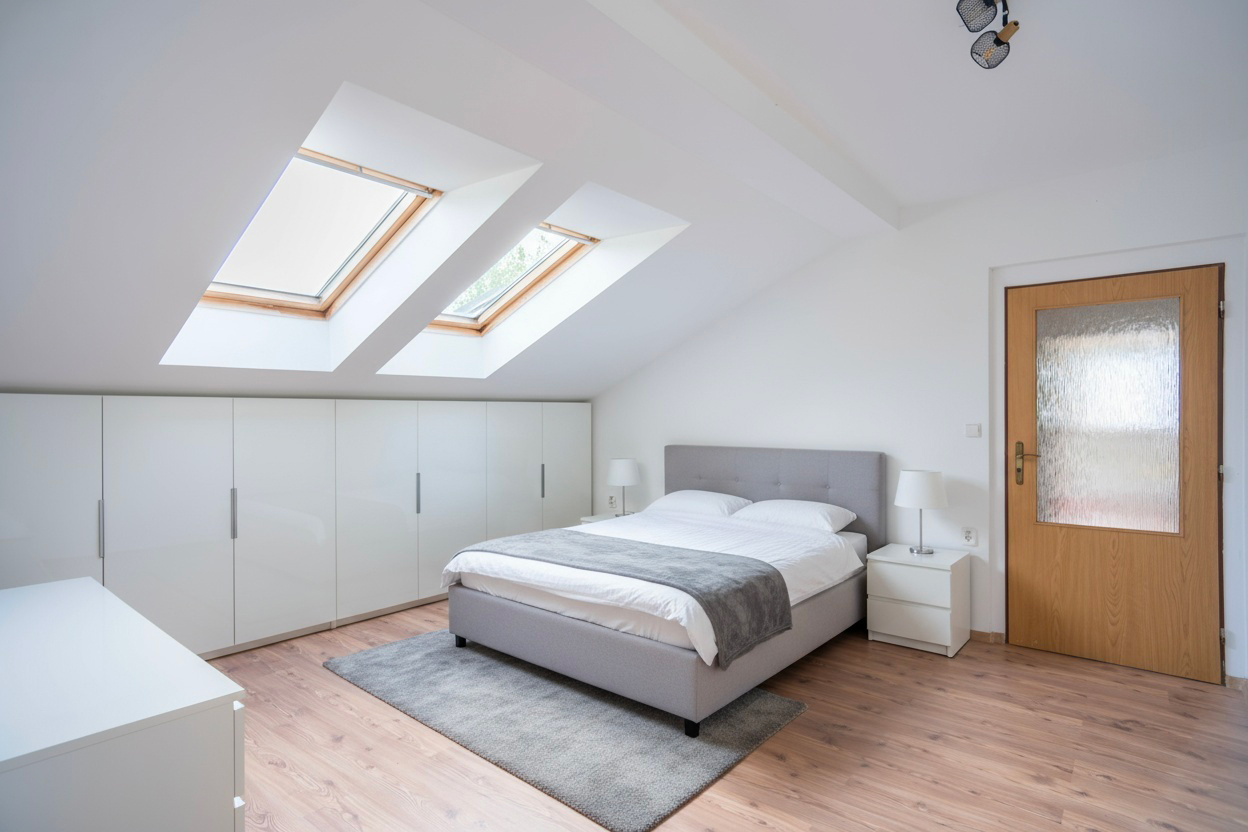 Rodinný dům se 3 bytovými jednotkami, 2x Garáž a zahrada – Úpice, ulice A. Bunzla