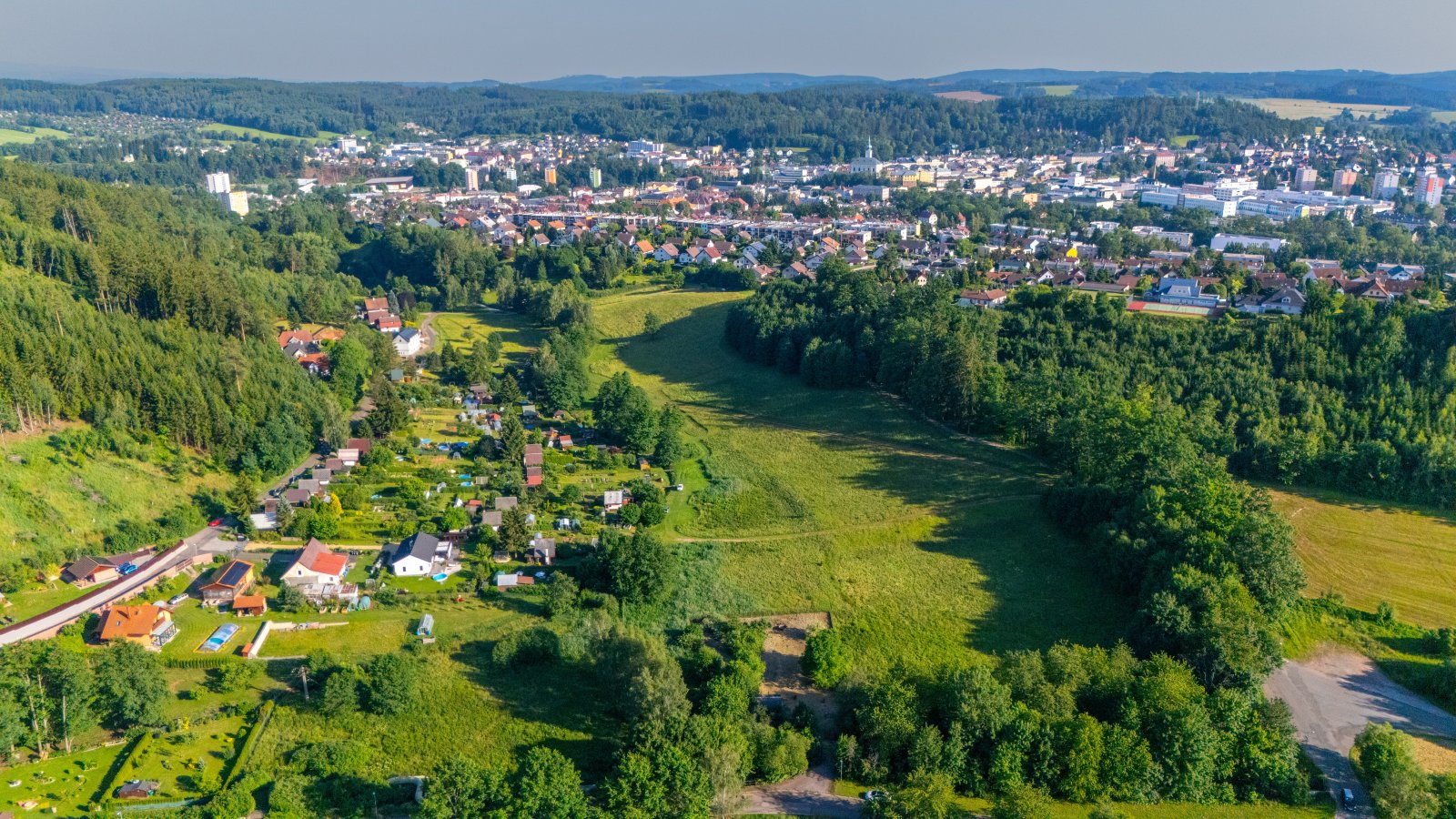 Pozemek 21 090 m² na Dvoračce v Trutnově | Soukromí, prostor a jedinečný potenciál