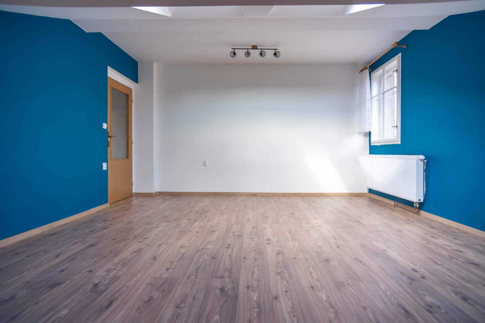 Rodinný dům se 3 bytovými jednotkami, 2x Garáž a zahrada – Úpice, ulice A. Bunzla