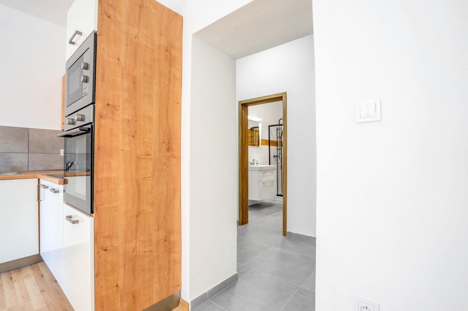 Zděný byt 2+kk po kompletní rekonstrukci, osobní vlastnictví, Úpice, okres Trutnov