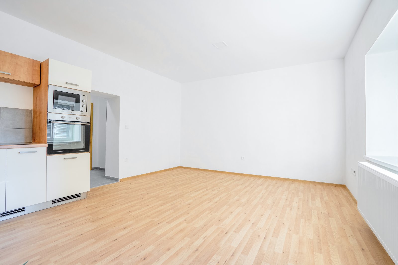 Zděný byt 2+kk po kompletní rekonstrukci, osobní vlastnictví, Úpice, okres Trutnov