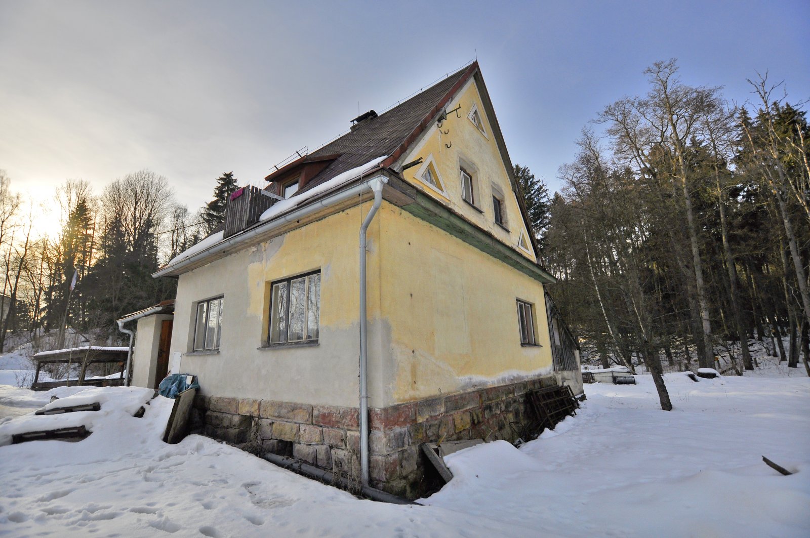 Rezervováno: Prodej rodinného domu s garáží, na samotě, Rudník - Krkonoše, okres Trutnov