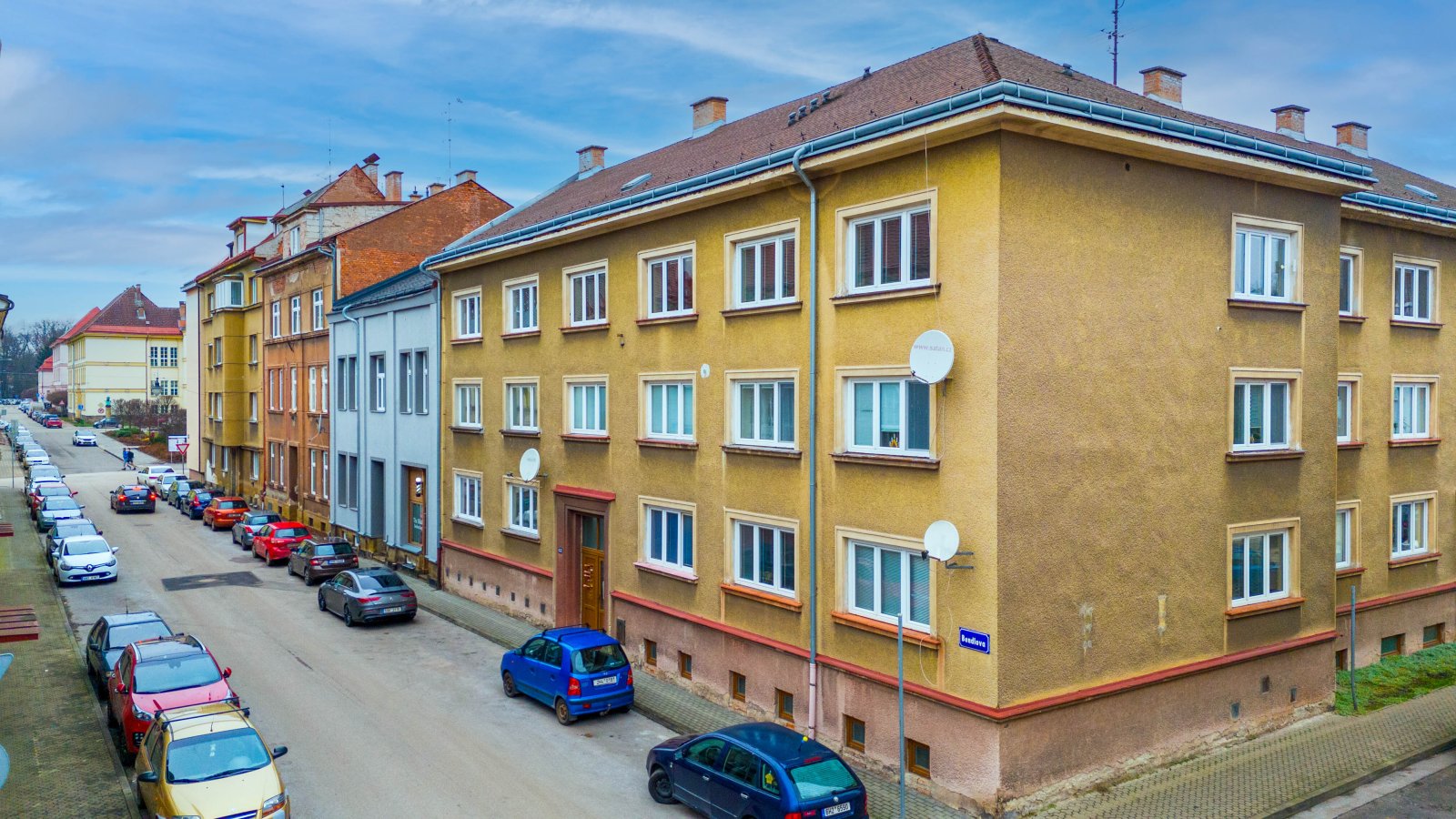 Rezervace: Byt 3+1, osobní vlastnictví, Trutnov - centrum - Jiráskovo náměstí - ulice Bendlova