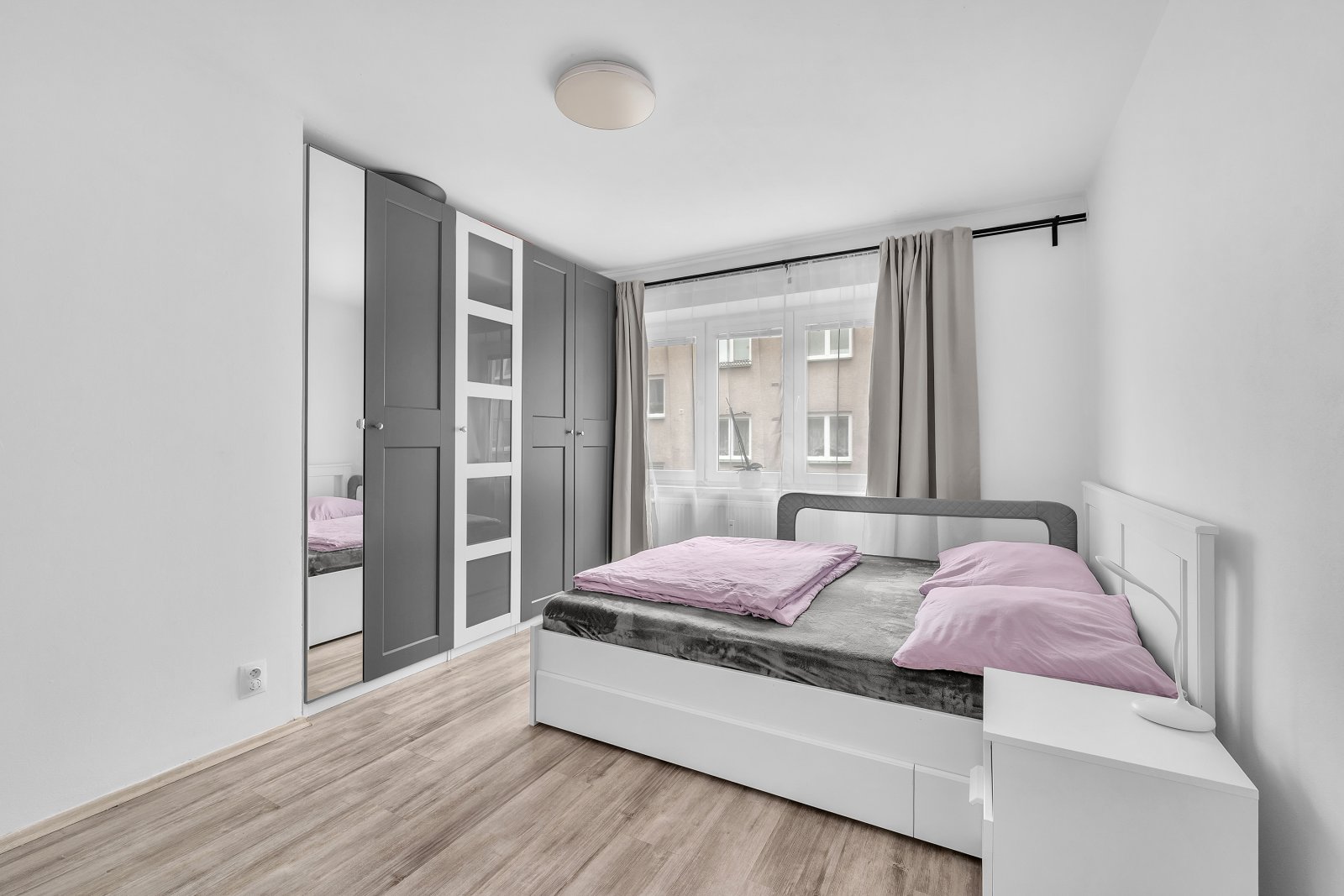 Rezervace: Byt 3+1, osobní vlastnictví, Trutnov - centrum - Jiráskovo náměstí - ulice Bendlova