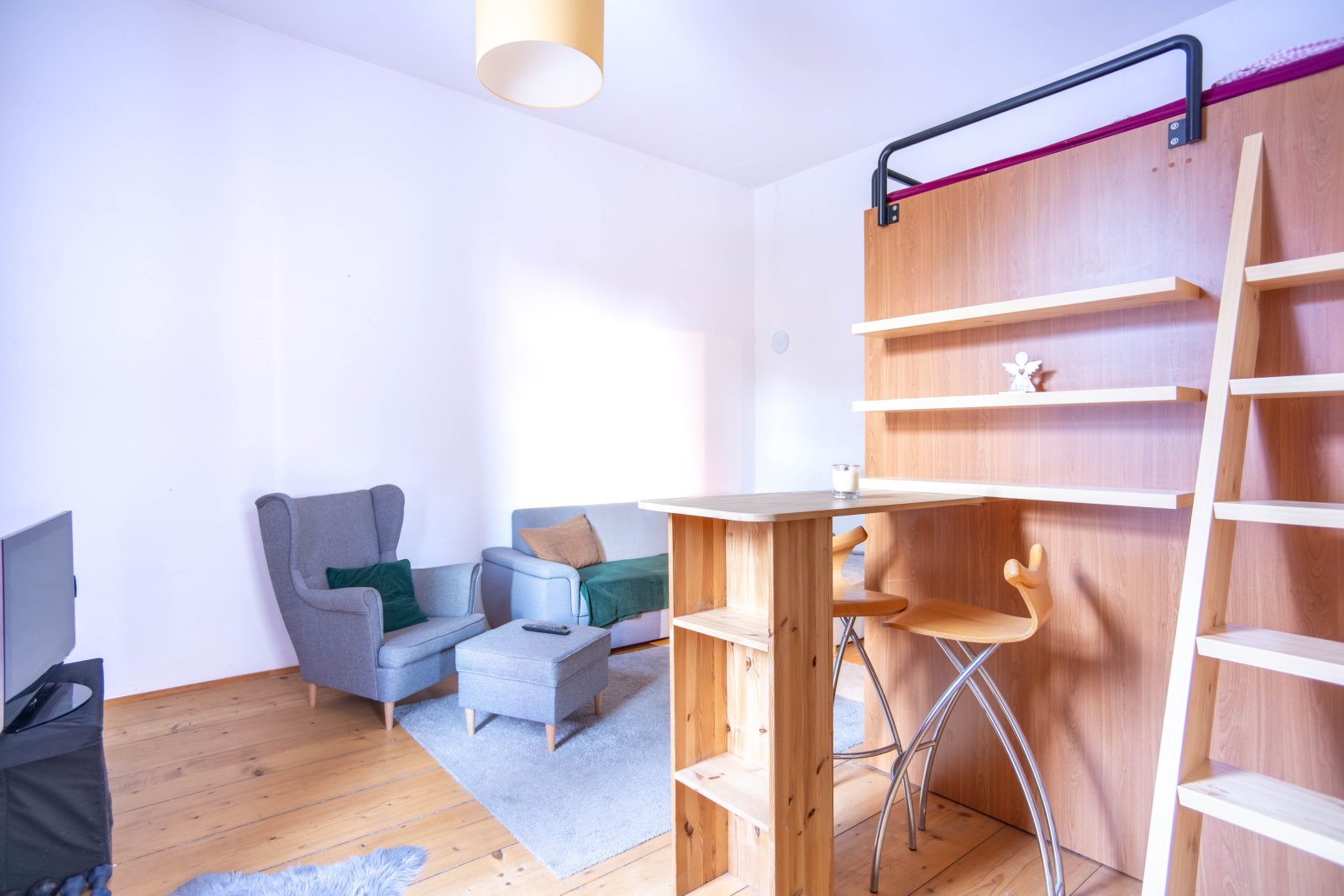 Pronájem: Byt 1+1 v širším centru Trutnova, zahrada, sklep