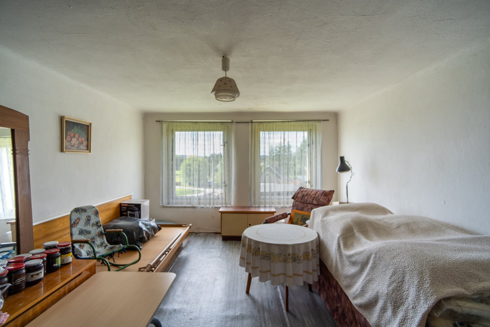 Rodinný dům s velkou zahradou, 2x garáž – Vlčice u Trutnova