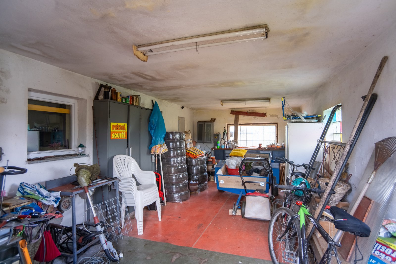 Rodinný dům s velkou zahradou, 2x garáž – Vlčice u Trutnova