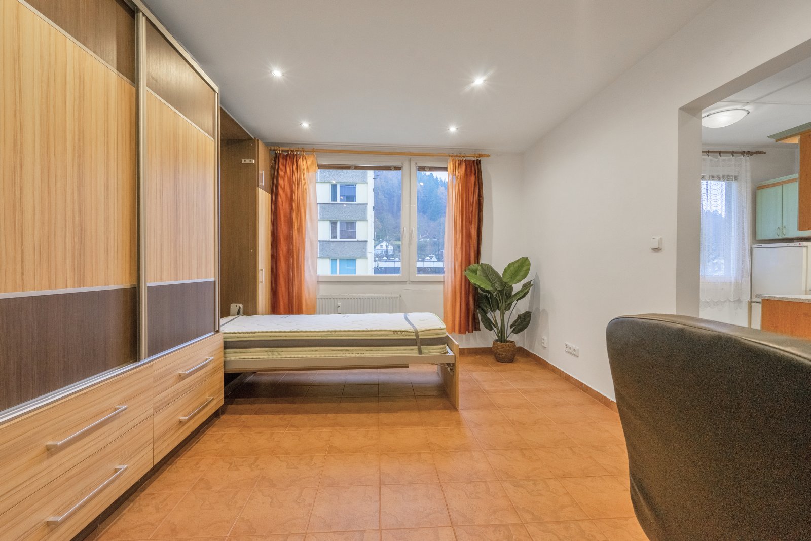 Rezervace: Byt 1+1 po rekonstrukci, OV, možnost odkupu garáže, Svoboda nad Úpou, Krkonoše