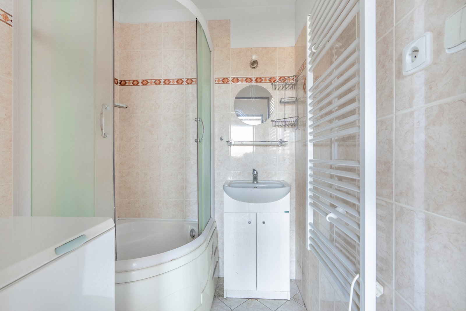 Byt 3+1 s vlastní lodžií, Praha 8 - Kobylisy, ul. Mirovická