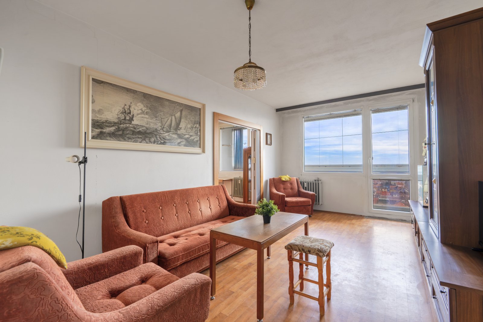 Byt 3+1 s vlastní lodžií, Praha 8 - Kobylisy, ul. Mirovická