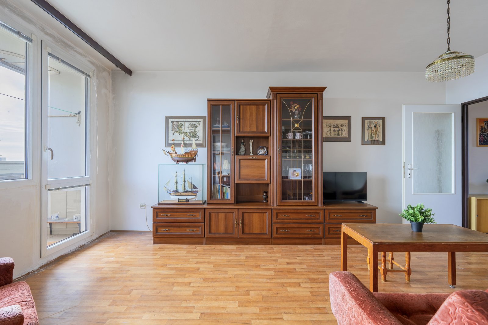 Byt 3+1 s vlastní lodžií, Praha 8 - Kobylisy, ul. Mirovická