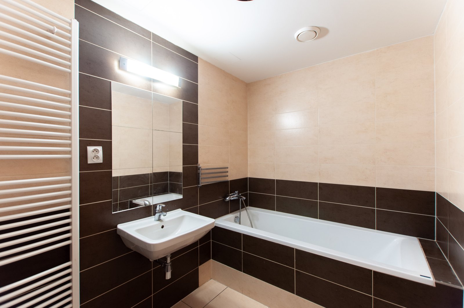 Byt 1+kk s vlastní zahrada, OV,  Vrchlabí centrum