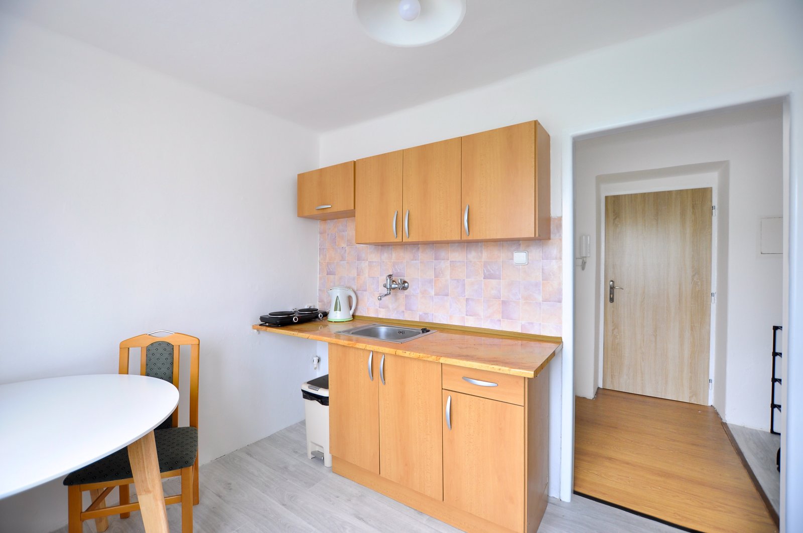 Pronájem - 1+kk, Trutnov - U Hřiště 1