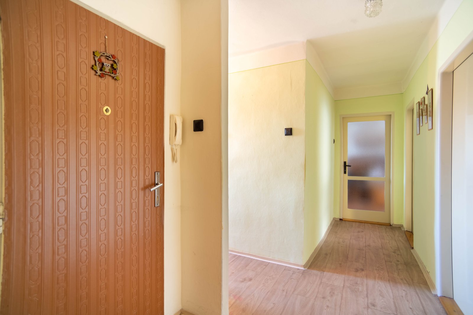 Slunný byt 3+1 - Žacléř - centrum - ulice  Na Pilíři