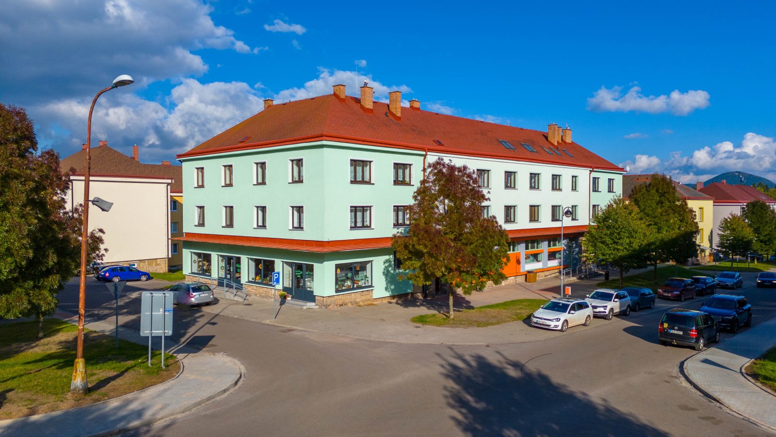 Slunný byt 3+1 - Žacléř - centrum - ulice  Na Pilíři