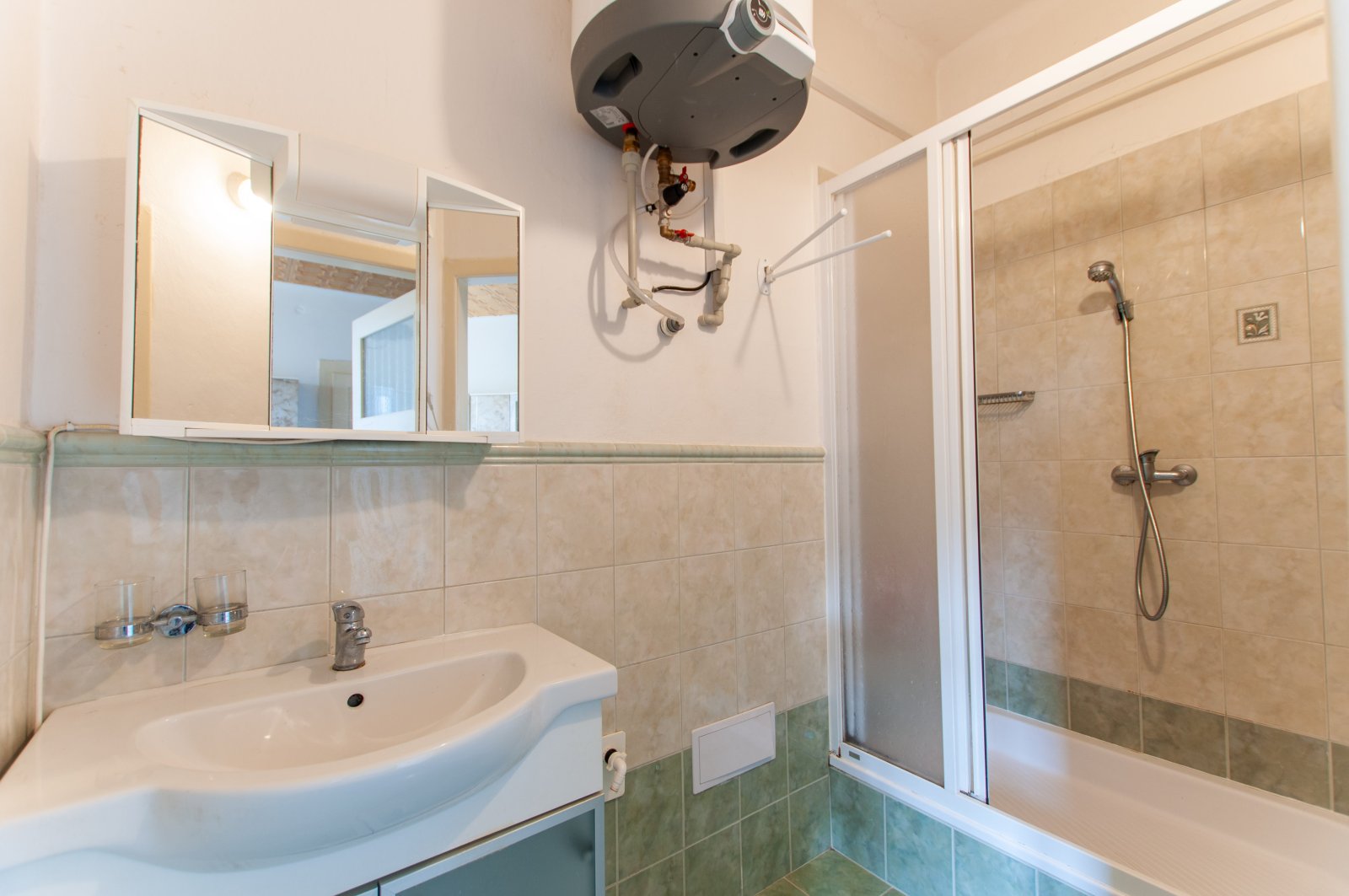Pronájem: zděný byt 2+1, 100m2 - Trutnov - centrum ulice Polská