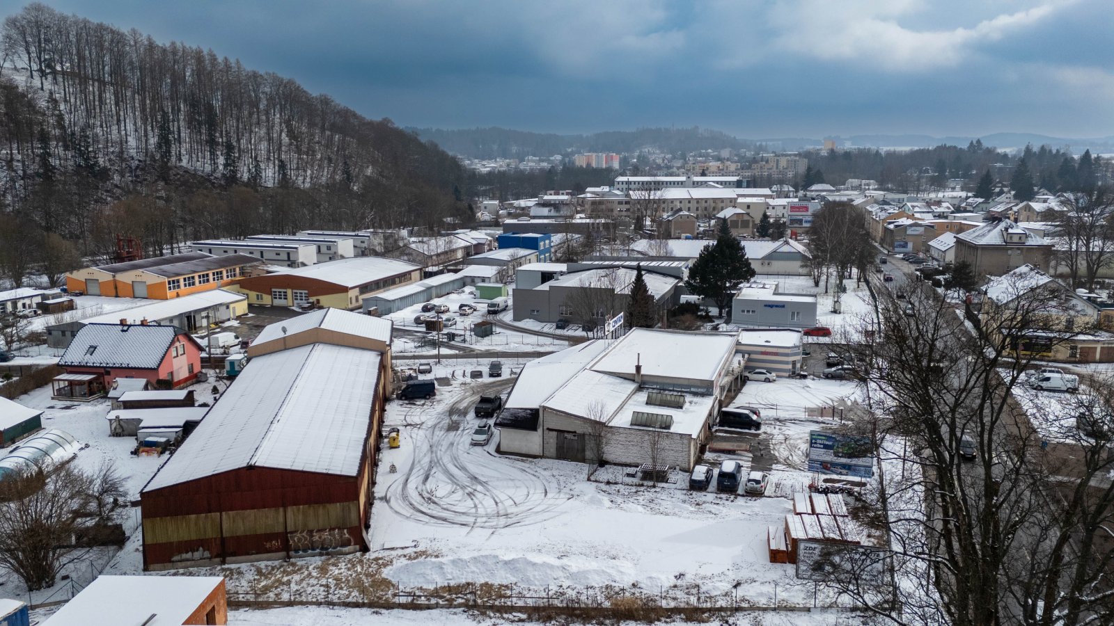 Pronájem skladovací haly 450 m², Trutnov – Dolní Staré Město
