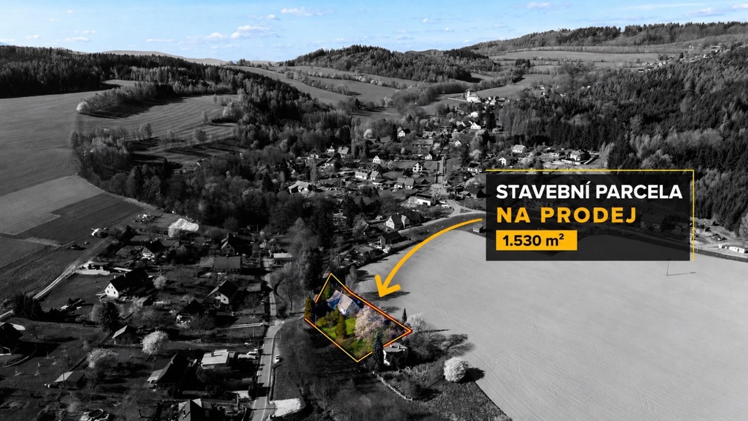 Stavební pozemek s chalupou, oplocený pozemek, garáž - Markoušovice - Trutnov