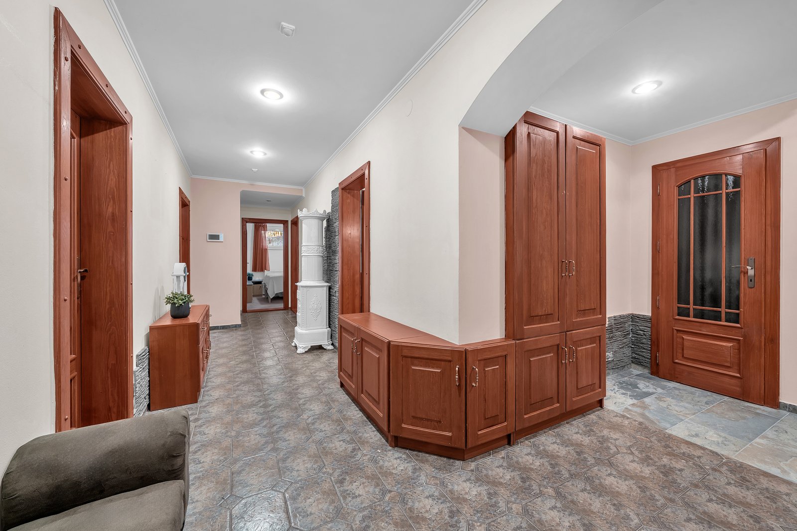 Rezervace: Zděný byt 3+1 (117m2), OV, vilová zástavba, se zahradou, Trutnov - ul. Janáčkova