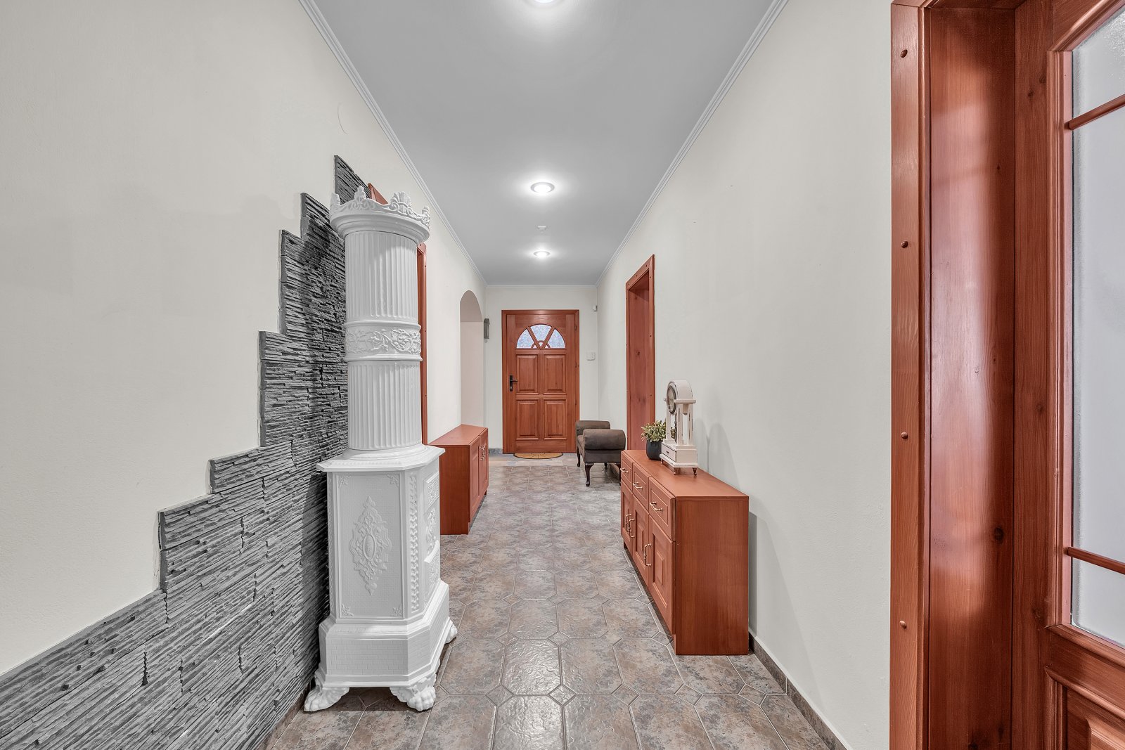 Rezervace: Zděný byt 3+1 (117m2), OV, vilová zástavba, se zahradou, Trutnov - ul. Janáčkova