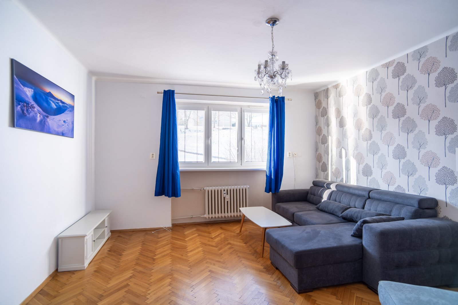 Prodej bytu 2+1 s balkonem, 56 m² + 2 sklepy – Trutnov, ul. Železničářská