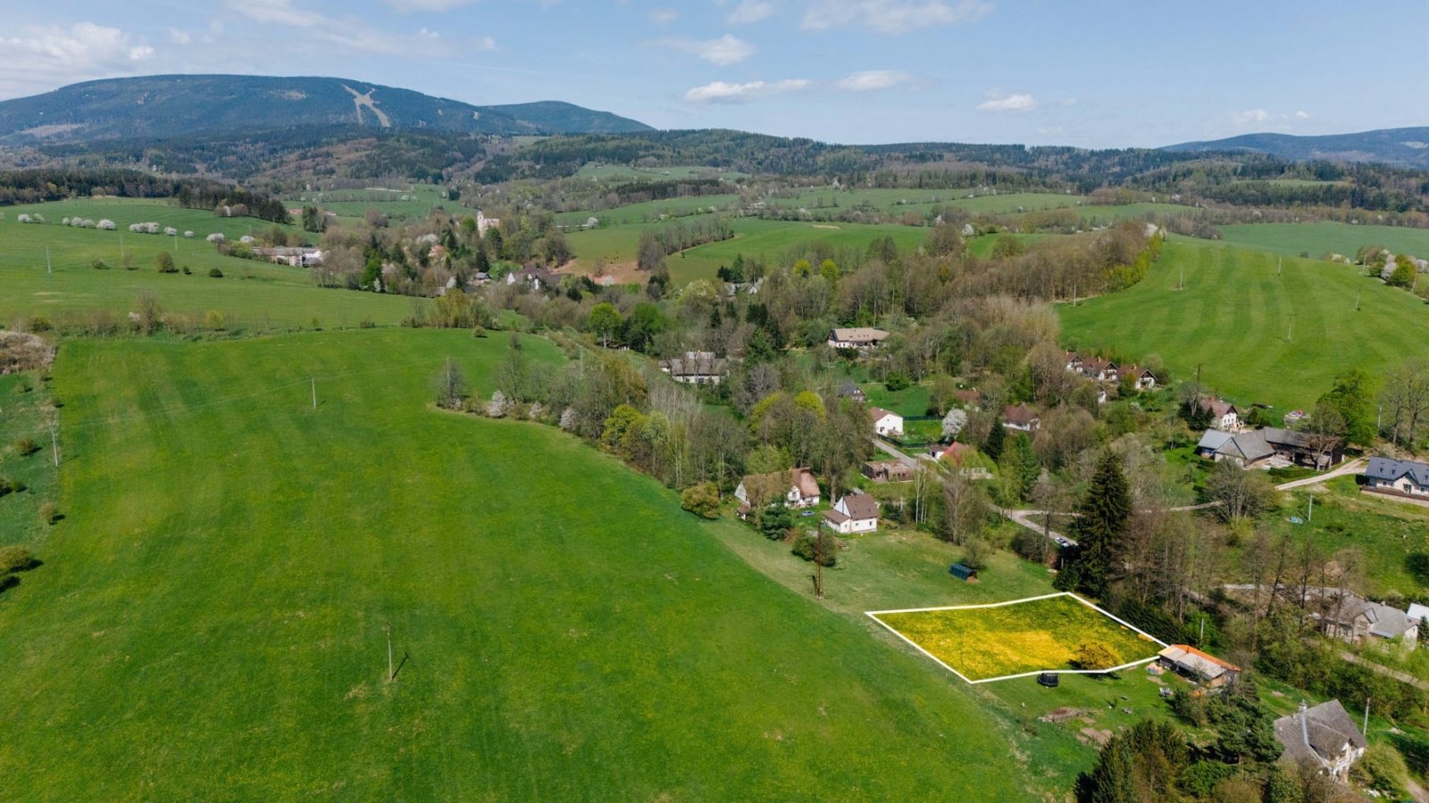 Obdélníkový pozemek k výstavbě, Javorník - Krkonoše