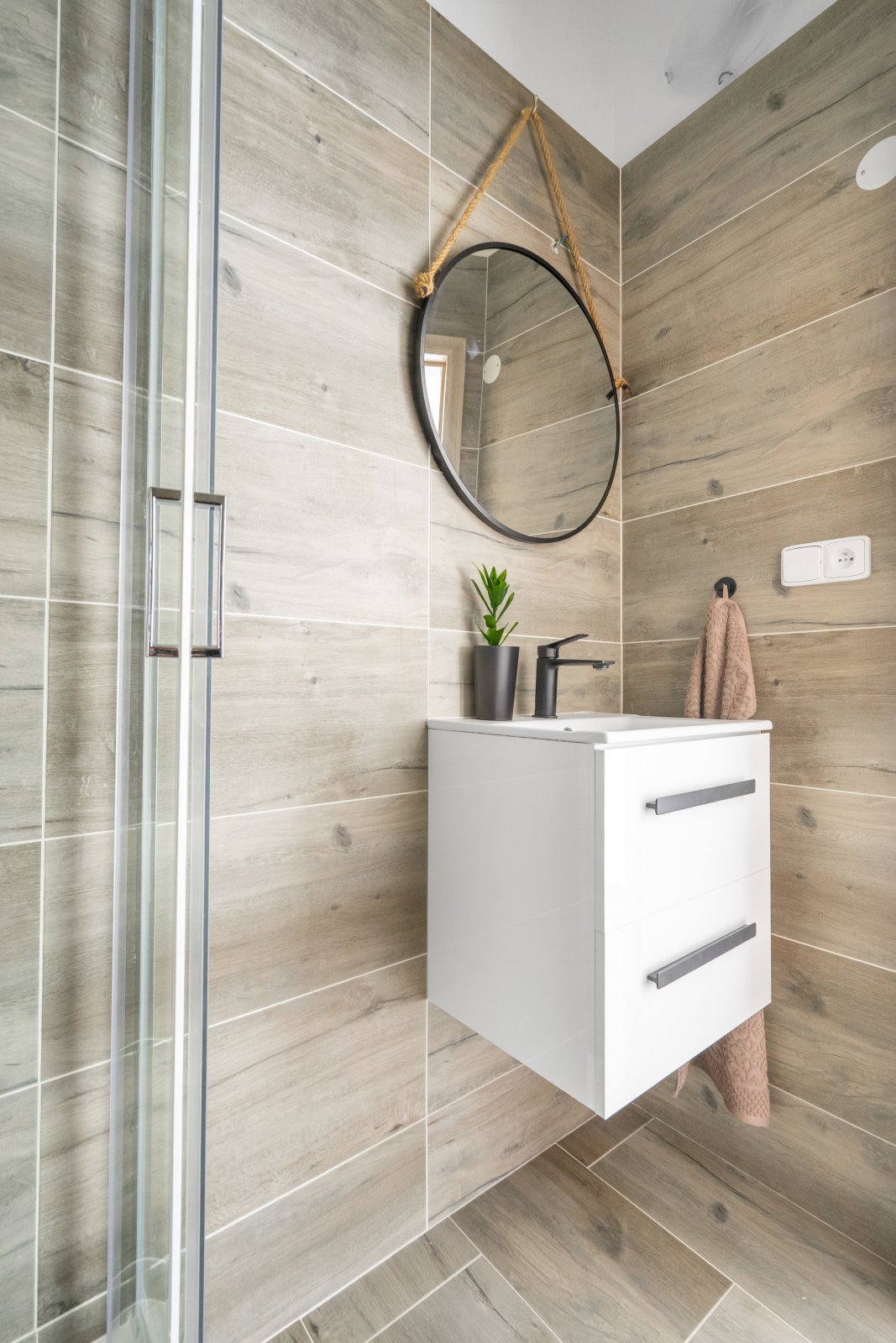 Zděný byt 2+kk po rekonstrukci, osobní vlastnictví, Trutnov - ul. Voletinská