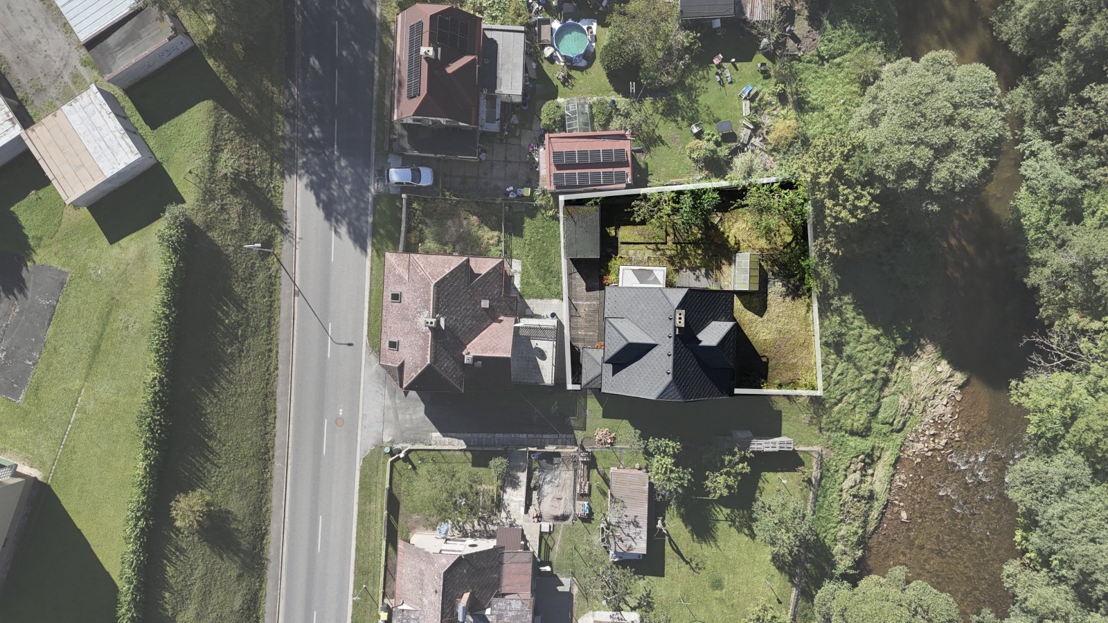 Rodinný dům 3+1 s balkonem a zahradou, Úpice, ul. Na Veselce