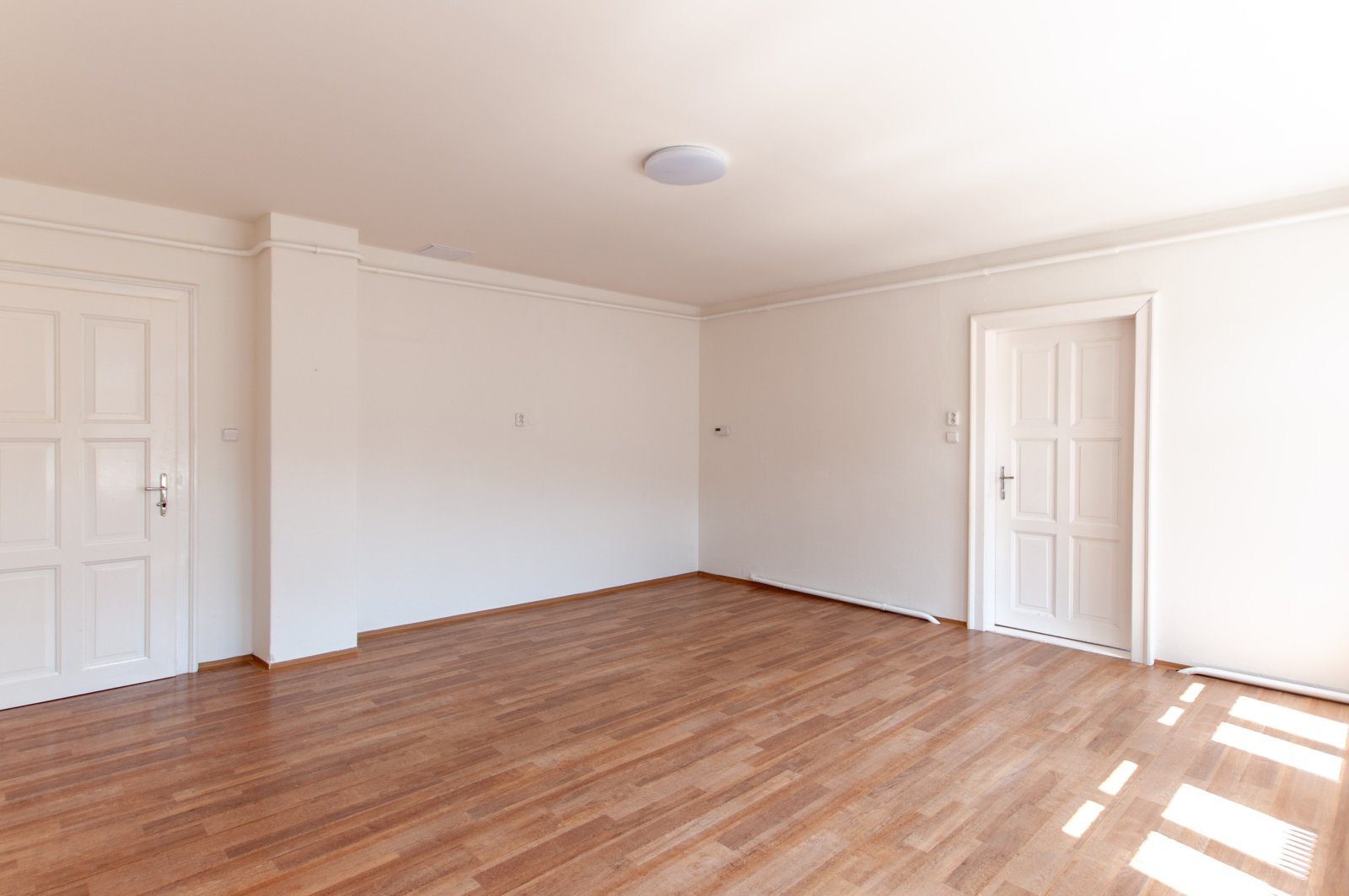 Bytová jednotka 3+1, balkon, zahrada - Úpice - Veselka