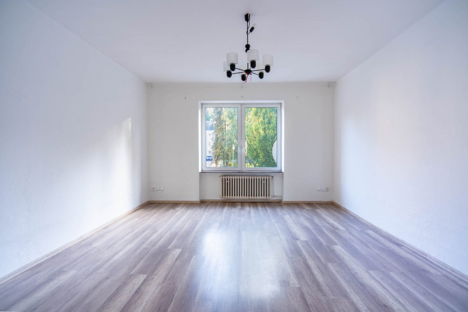 Pronájem bytu 2+1, Trutnov - Kryblice - náměstí Osvobození