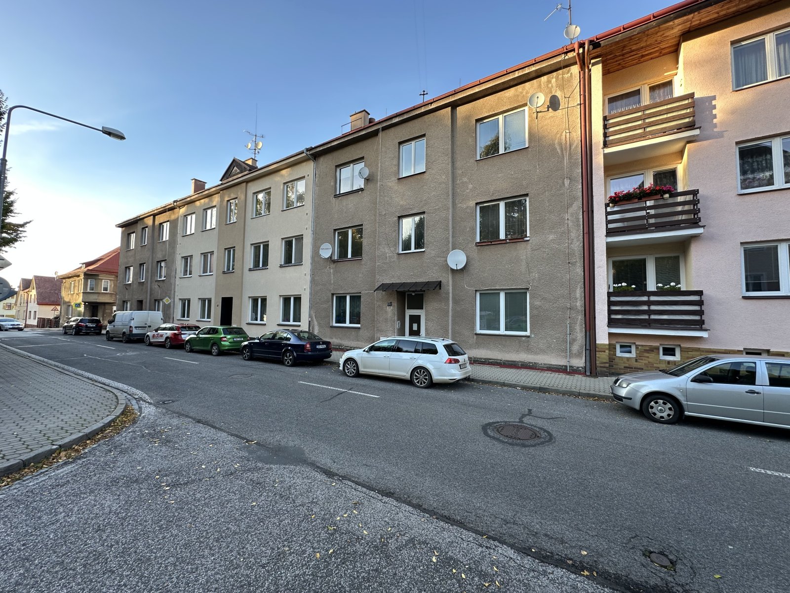 Pronájem bytu 2+1, Trutnov - Kryblice - náměstí Osvobození