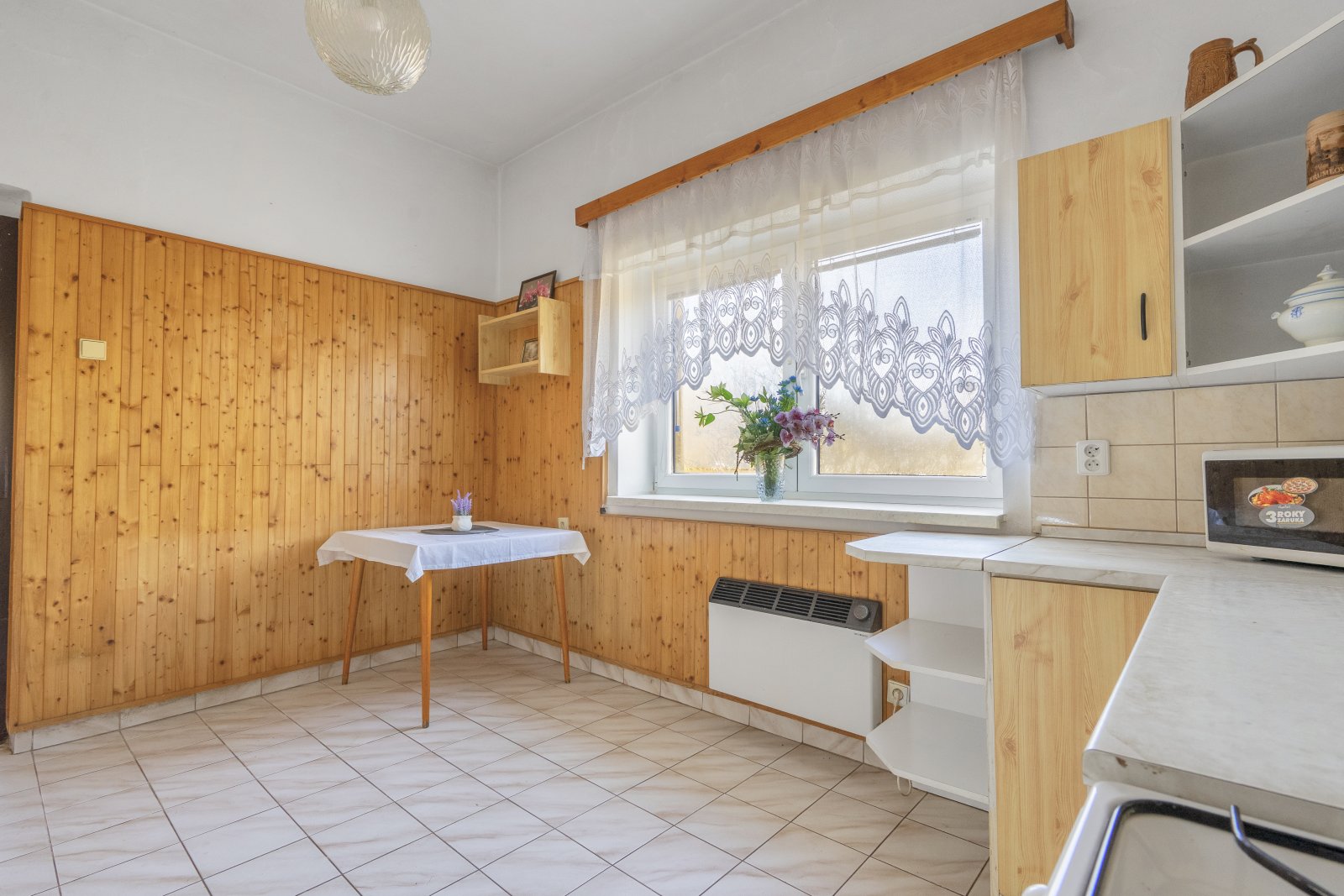 Rezervace: Rodinný dům se zahradou, dvougaráž, Havlovice, okres Trutnov