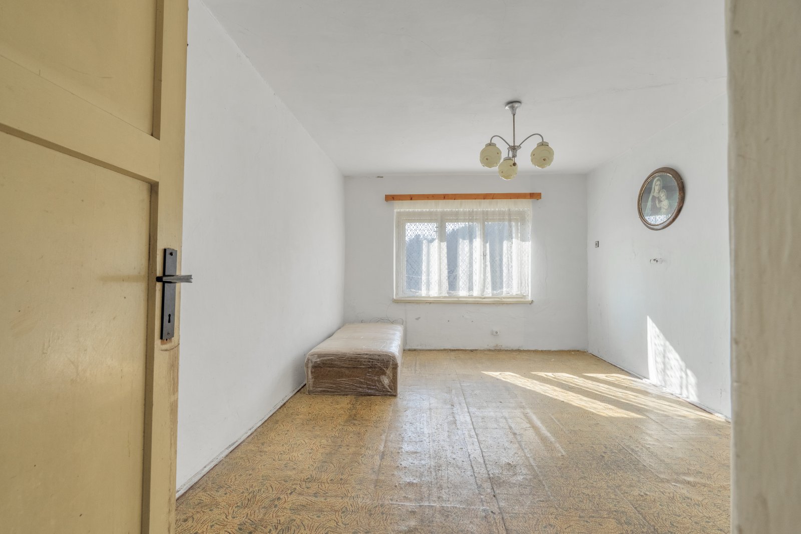 Rezervace: Rodinný dům se zahradou, dvougaráž, Havlovice, okres Trutnov