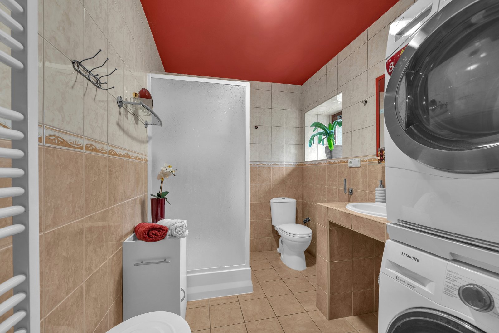 Rodinný dům 5+1 po rozsáhlé rekonstrukci, zahrada, zastřešené stání, Velké Svatoňovice, okr. Trutnov