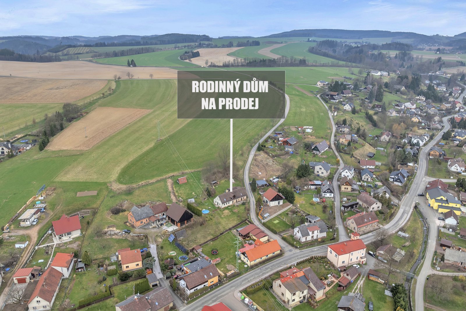 Rodinný dům 5+1 po rozsáhlé rekonstrukci, zahrada, zastřešené stání, Velké Svatoňovice, okr. Trutnov