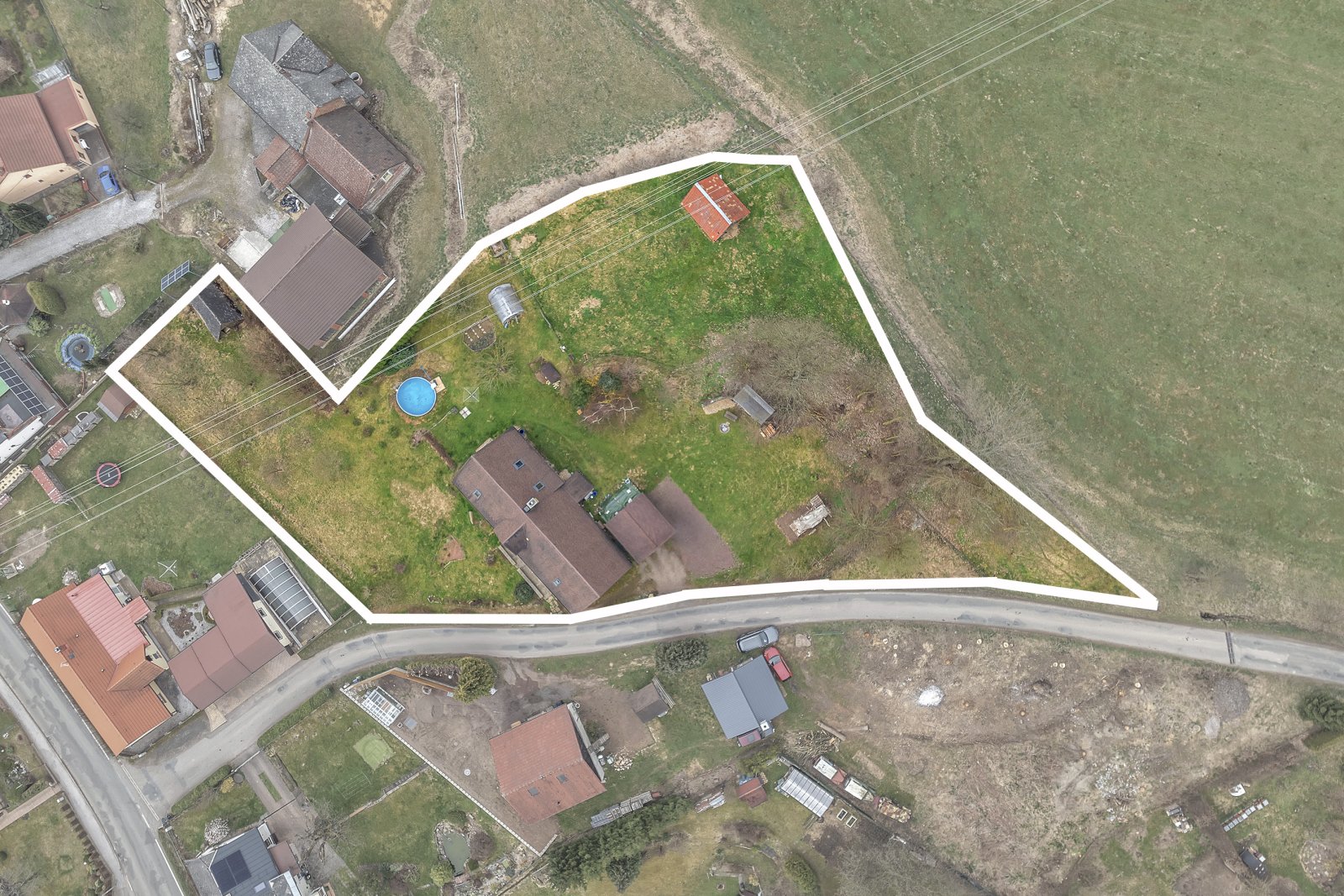 Rodinný dům 5+1 po rozsáhlé rekonstrukci, zahrada, zastřešené stání, Velké Svatoňovice, okr. Trutnov