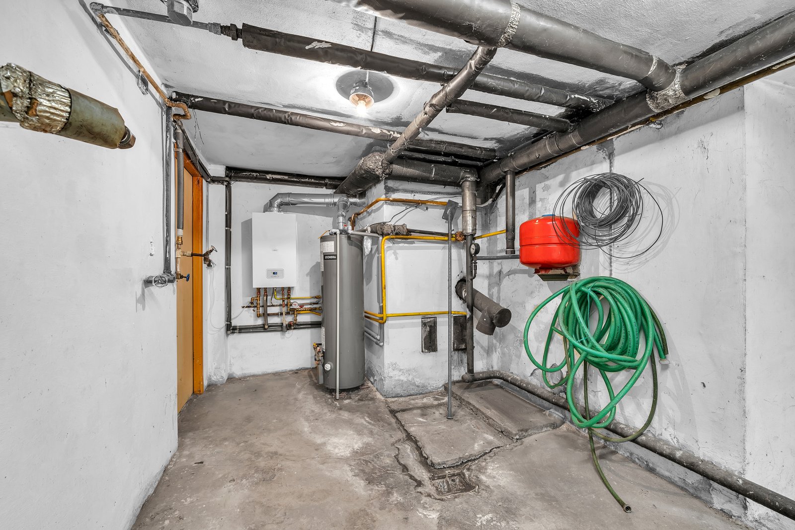 Prodej krajového řadového domu, 2x garáž, zahrada, Úpice – Rtyňka, okres Trutnov