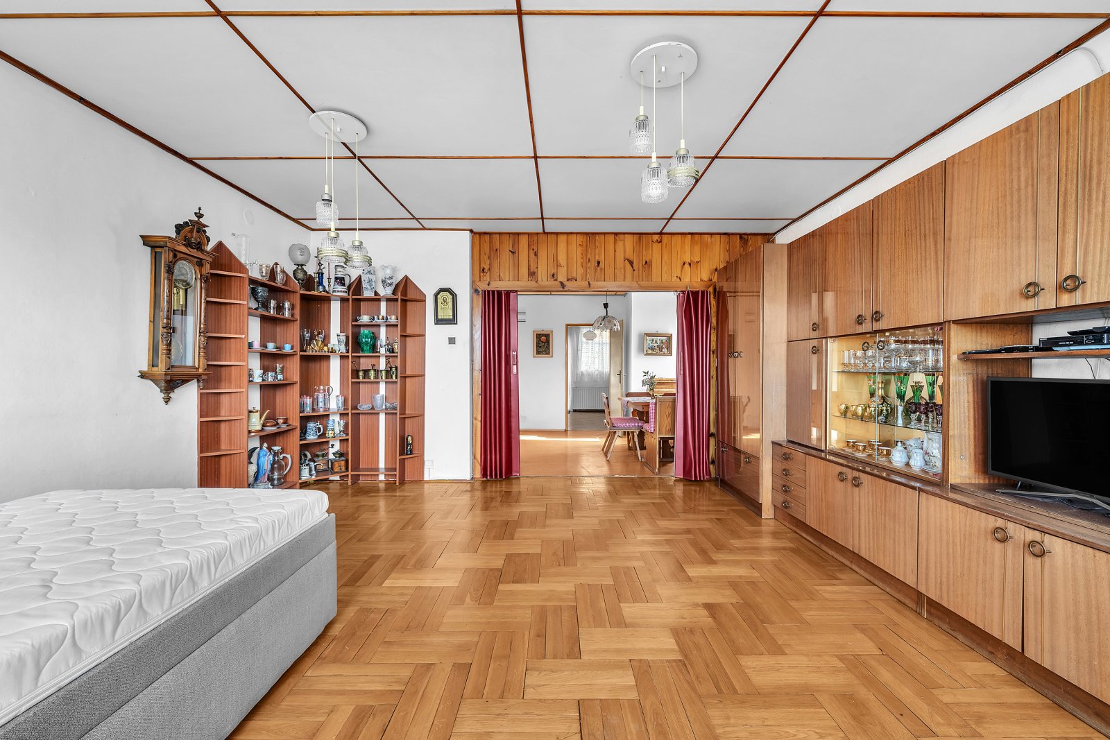 Prodej krajového řadového domu, 2x garáž, zahrada, Úpice – Rtyňka, okres Trutnov