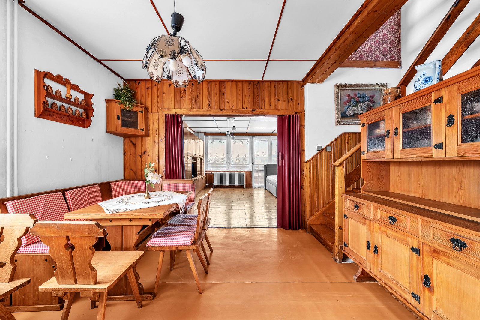 Prodej krajového řadového domu, 2x garáž, zahrada, Úpice – Rtyňka, okres Trutnov