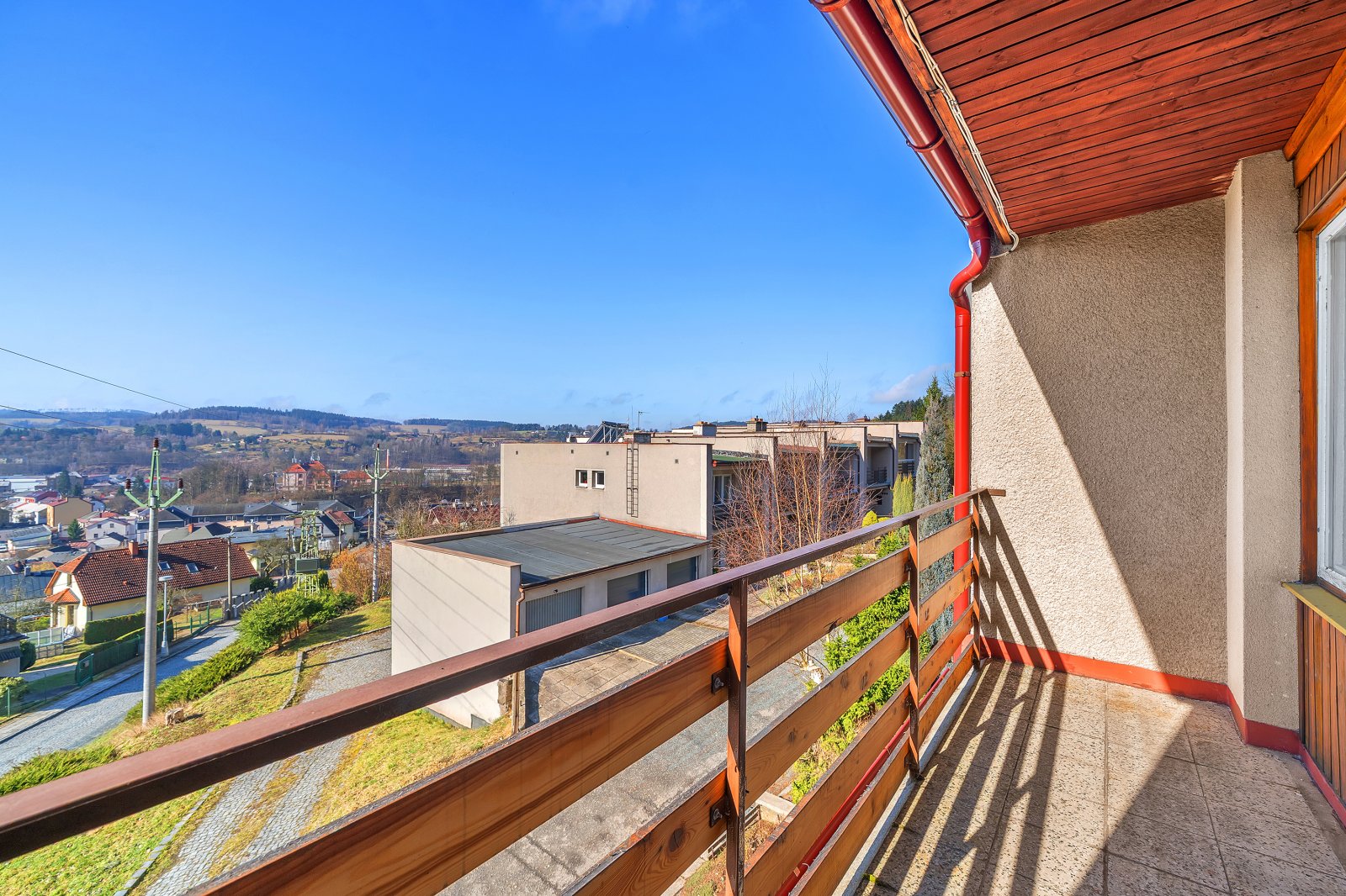 Prodej krajového řadového domu, 2x garáž, zahrada, Úpice – Rtyňka, okres Trutnov