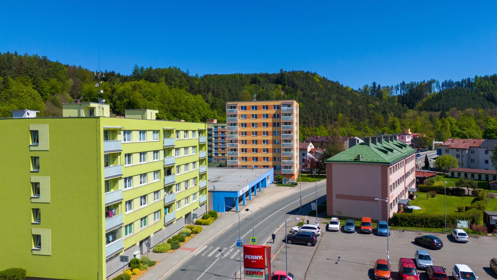 Rezervace: Pronájem bytu - 2+1 - ulice Pod Skalkou - Úpice