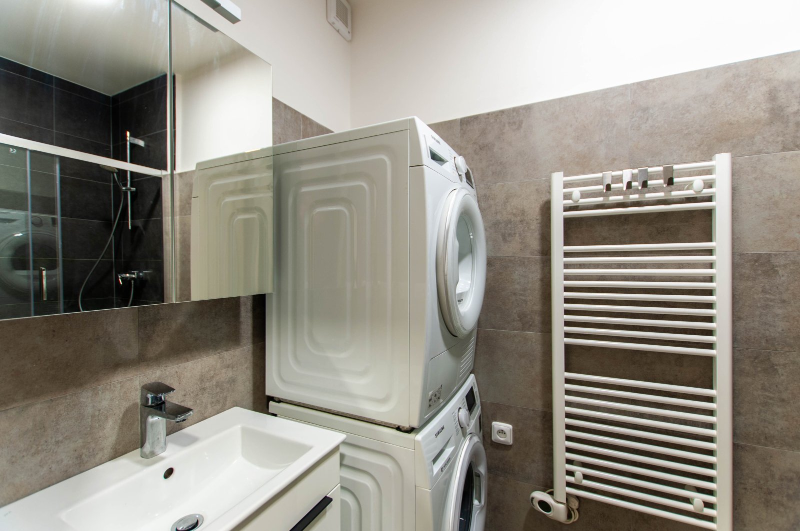 Pronájem bytu 2+1 - ulice Maxima Gorkého - Trutnov