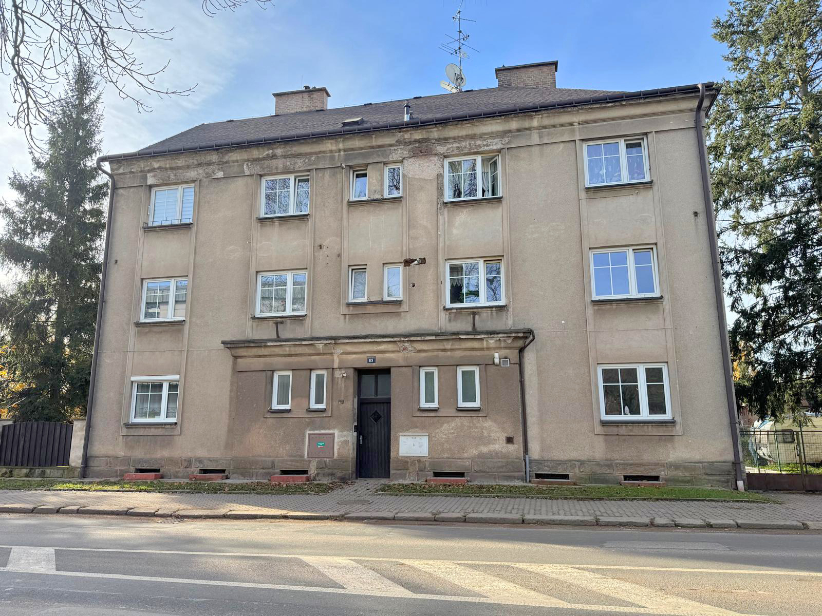 Zděný byt 2+kk, soukromé Bytové družstvo Horská 69, Trutnov, ul. Horská