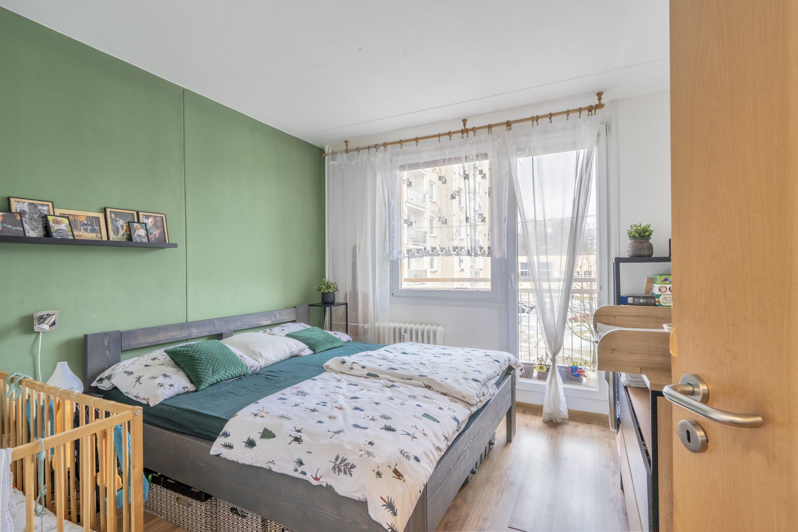 Družstevní byt 3+1 s lodžií, po částečné rekonstrukci, Trutnov - ul. Pampelišková