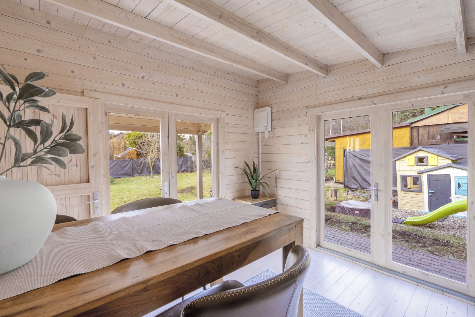 Rezervace: Novostavba zahradní chaty 2+kk s domkem na nářadí, zahrádkářská kolonie, Trutnov, Bojiště